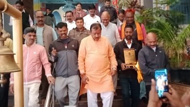 श्रीराम – जानकी मंदिर में सांसद विजय बघेल ने सफाई कर दिया सदेश