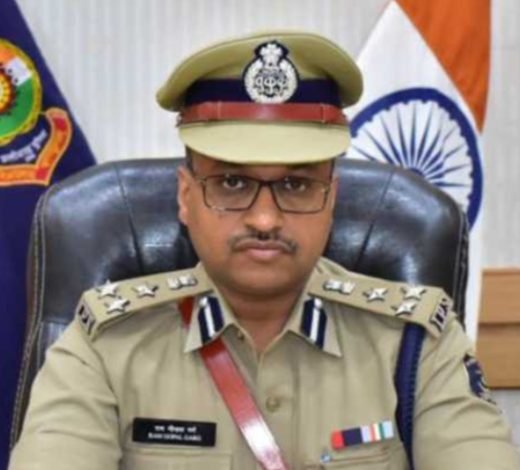 बड़ी खबर: पुलिस अधीक्षक के द्वारा पहली बार पुलिस में स्वयं के आवेदन पर अधिकारी/ कर्मचारियों के किए गए ट्रांसफर