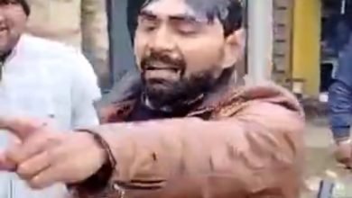 कासगंज: युवक ने पुलिस के सामने डीजल छिड़क कर आत्मदाह करने का प्रयास किया