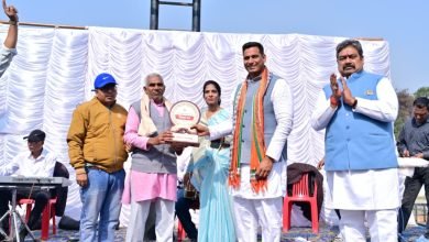 नगर पालिका निगम भिलाई द्वारा पर्यावरण मित्र बालूराम वर्मा का सम्मान