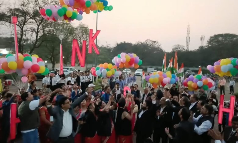 थैंक यू भिलाई कार्यक्रम में नौ व्यक्तियों को भिलाई रत्न एवं ग्यारह संस्थाओं को विशिष्ठ सेवा सम्मान से किया सम्मानित