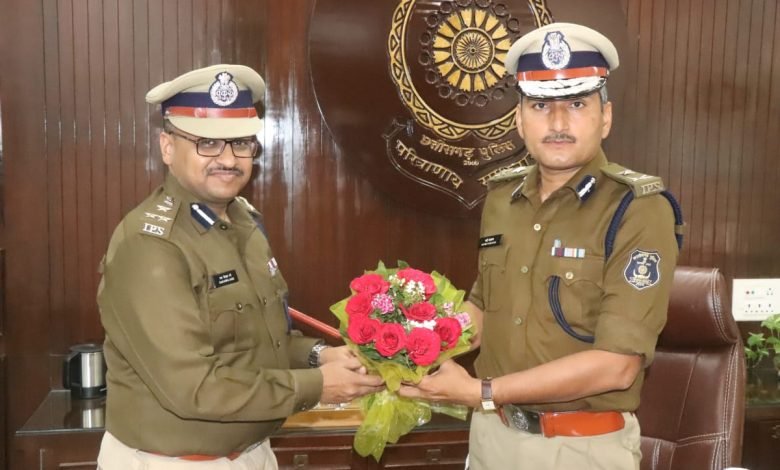 दुर्ग: नवपदस्थ पुलिस महानिरीक्षक राम गोपाल गर्ग ने पुलिस महानिरीक्षक दुर्ग रेंज का किया पदभार ग्रहण