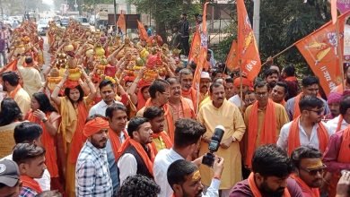 भिलाई: भगवा रंग में सराबोर रहा सेक्टर 5,भव्य झाकियों के साथ कलश यात्रा निकाली गई