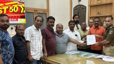 भिलाई: ट्रक ट्रेलर जाम समस्या को लेकर भिलाई इस्पात मजदूर संघ ने दुर्ग एसपी को सौंपा ज्ञापन