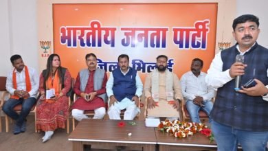 राज्य सरकार की योजनाओं का लाभ दिलाने में सहयोग करें- बीजेपी सांसद विजय बघेल