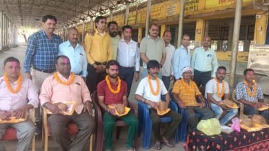 राम नगर मुक्तिधाम के कर्मचारियों का हुआ सम्मान