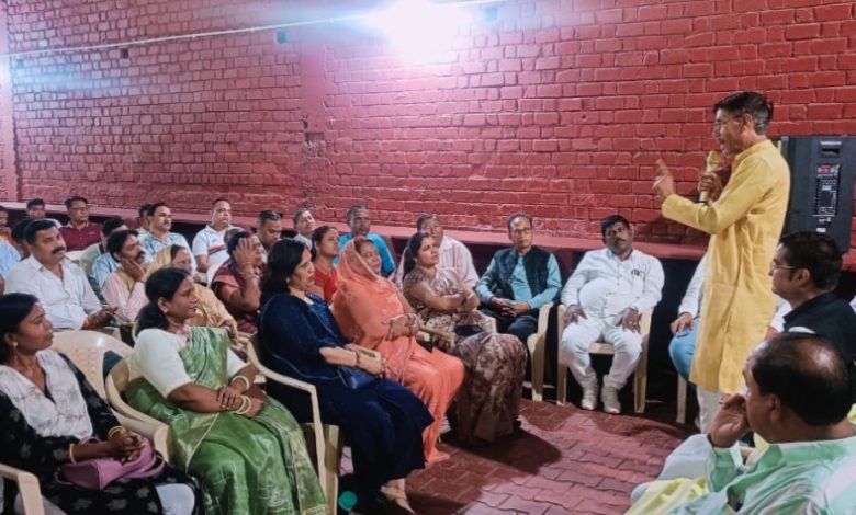 विजय को वैशाली नगर से एक लाख मतों से “विजय” दिलाने भाजपाइयों ने कसी कमर, विधायक सेन ने बनाई रणनीति