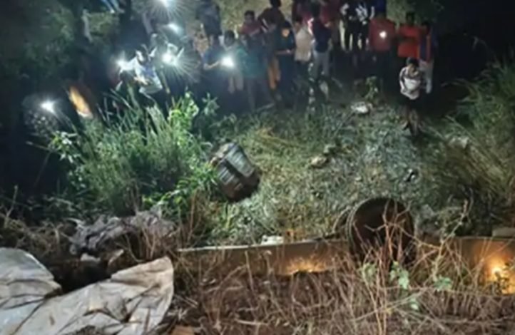 छत्तीसगढ़ में बस गिरी खाई में 12 की मौत,15 घायल ,मृतक आश्रितों 10- 10 लाख देने की घोषणा