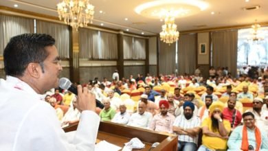 भिलाई: शहर के नामचीन 50 से अधिक व्यावसायियों का भव्य स्वागत और विधायक रिकेश ने किया सम्मान