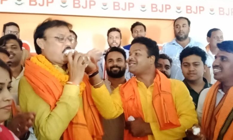 भाजपा जिला अध्यक्ष एवं युवा मोर्चा जिला अध्यक्ष का भव्य तरीके से जन्मदिन मनाया गया