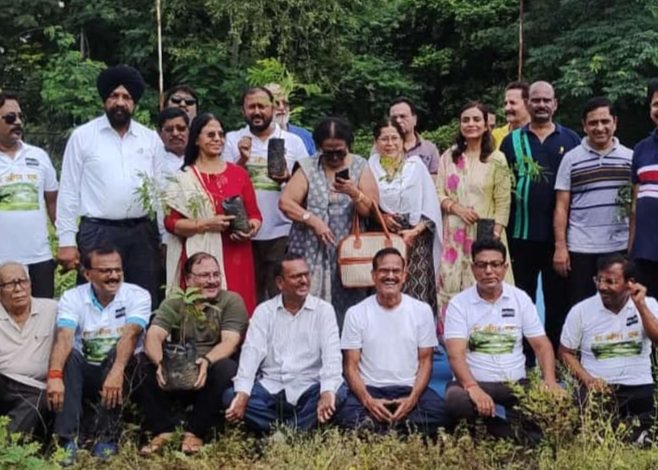 आर्टकॉम के छः वर्षो के प्रयास ने बदला पटरी पार क्षेत्र- निशु पाडेय
