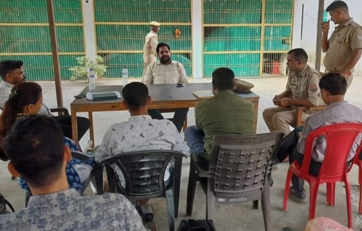 तहसीलदार संदीप चौधरी ने सुनी फरियादियों की समस्याएं