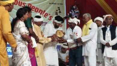 आदिवासी दिवस पर,आइए हम अपनी संस्कृति का सम्मान करें,अधिकारों की रक्षा का संकल्प लें – कोमल प्रसाद