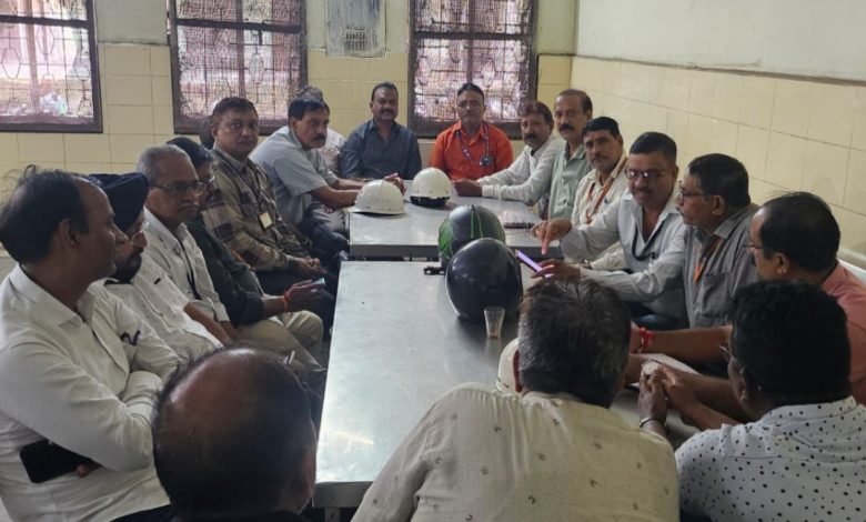 भिलाई: वाटर मैनेजमेंट के सदस्यों द्वारा विभागीय समस्याओं को लेकर प्रतिनिधि मंडल से मांग की