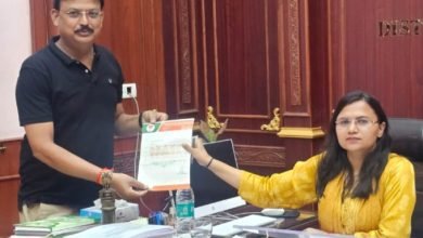 भिलाई: तालाबों की साफ सफाई को लेकर भाजपा जिलाध्यक्ष ने कलेक्टर को सौपा ज्ञापन..!!