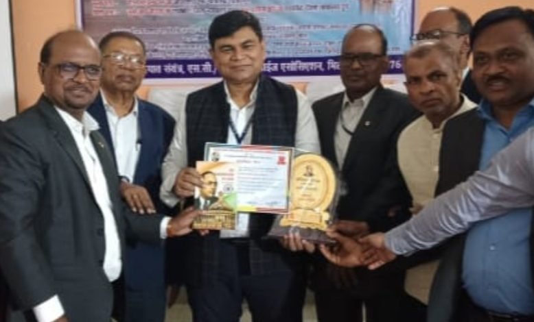 बाबा साहेब ने देश को संविधान देकर हमपर उपकार किया – पवन कुमार बाबा साहेब ने देश को संविधान देकर हमपर उपकार किया – पवन कुमार