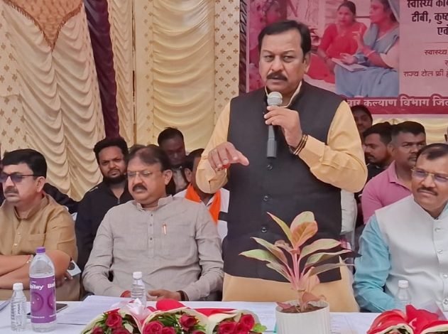 सांसद ने हरी झंडी दिखाकर शुरू किया निक्षय – निरामय छत्तीसगढ़ 100 दिवसीय पहचान एवं उपचार अभियान