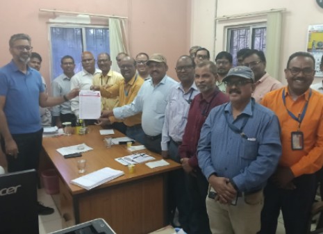 भिलाई: लाइजन ऑफिसर एवं एसोसिएशन के बीच त्रैमासिक बैठक संपन्न, विभिन्न मुद्दे पर सौंपा ज्ञापन