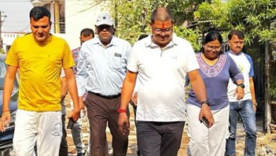 भिलाई: पूर्व राज्यसभा सांसद निधि एवं अधोसंरचना मद से निर्माणाधीन कार्यो का निरीक्षण करने पहुंचे आयुक्त
