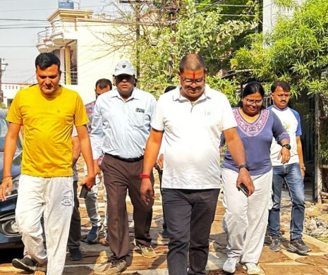 भिलाई: पूर्व राज्यसभा सांसद निधि एवं अधोसंरचना मद से निर्माणाधीन कार्यो का निरीक्षण करने पहुंचे आयुक्त
