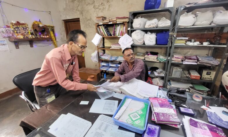 फर्जी बीपीएल प्रमाण पत्र धारियों के विरूद्व निगम ने कराया पुलिस थाने में एफ.आई.आर फर्जी बीपीएल प्रमाण पत्र धारियों के विरूद्व निगम ने कराया पुलिस थाने में एफ.आई.आर