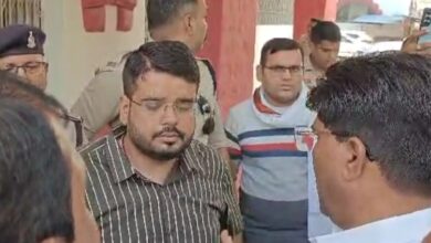 मनरेगा में मजदूरी के मानव दिवस बढ़ाने की मांग को लेकर राज्यपाल और मुख्यमंत्री के नाम ज्ञापन सौंपा