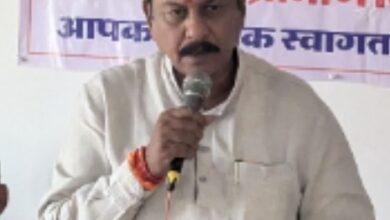 हम सब अपने सैनिकों की सुरक्षा,शक्ति,हौंसला तथा उनके परिजनों का मनोबल बढ़ाने के लिए प्रतिदिन की पूजा में प्रार्थना करें- सांसद विजय बघेल