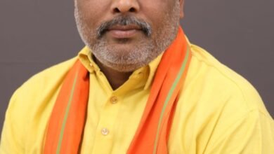 सहकारी केन्द्रीय बैंक के सीइओ को सोसायटियों में किसानो उनकी डिमांड के अनुसार खाद्य बीज उपलब्धता के लिए निर्देश प्रदान किए