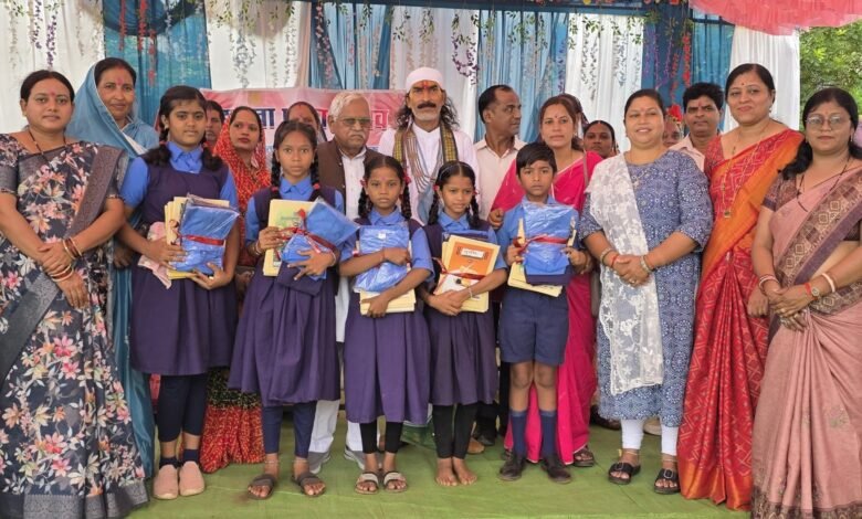 शाला प्रवेश उत्सव में सहभागिता एवं शिक्षकीय रिक्त पदों की पूर्ति हेतु पहल शाला प्रवेश उत्सव में सहभागिता एवं शिक्षकीय रिक्त पदों की पूर्ति हेतु पहल