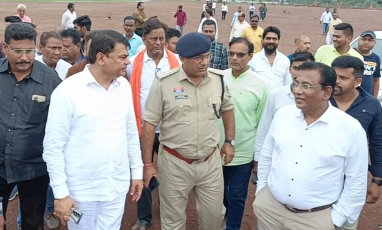 भिलाई में 30 जुलाई से होगी पंडित प्रदीप मिश्रा की भव्य शिवपुराण कथा,प्रशासन ने किया निरीक्षण भिलाई में 30 जुलाई से होगी पंडित प्रदीप मिश्रा की भव्य शिवपुराण कथा,प्रशासन ने किया निरीक्षण