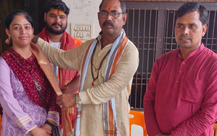 कासगंज : गुरु शिष्य का संबंध सभी सांसारिक संबंधों से अलग है -राघव चाकर