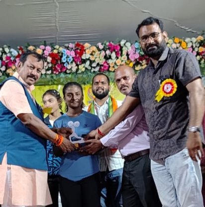 महिला वेटलिफ्टर्स ने अपनी प्रतिभा दिखाई,खेलों इंडिया के तहत- सांसद विजय बघेल महिला वेटलिफ्टर्स ने अपनी प्रतिभा दिखाई,खेलों इंडिया के तहत- सांसद विजय बघेल