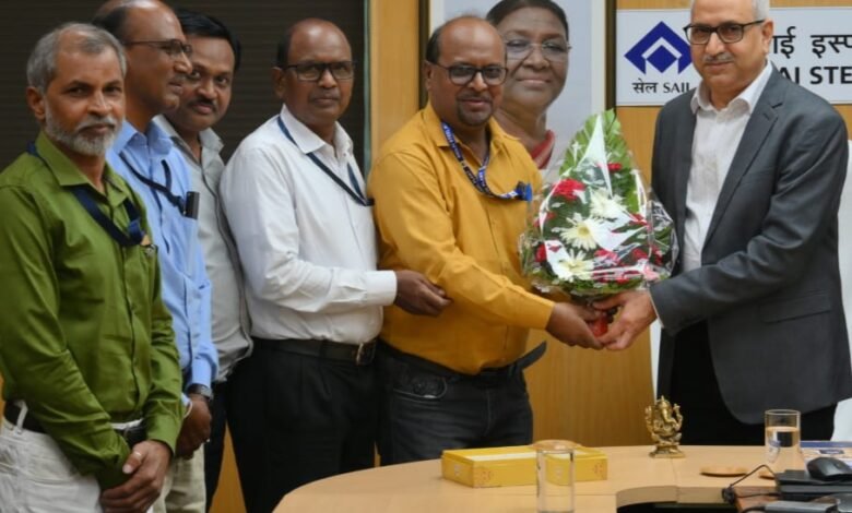 भिलाई इस्पात संयंत्र के निदेशक के प्रभारी सी आर से भेट मुलाकात