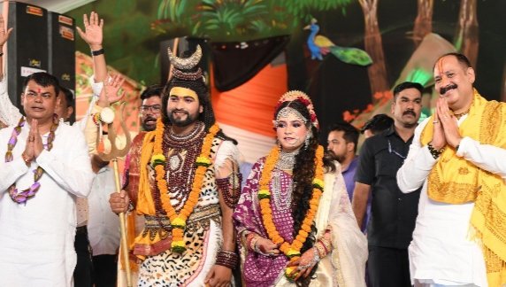 भिलाई:मन और मंदिर दोनों साफ होना चाहिए, तभी शिव मिलेंगे, मन मैला है और मंदिर साफ करेंगे तब भी शिव नहीं मिलेंगे भिलाई:मन और मंदिर दोनों साफ होना चाहिए, तभी शिव मिलेंगे, मन मैला है और मंदिर साफ करेंगे तब भी शिव नहीं मिलेंगे