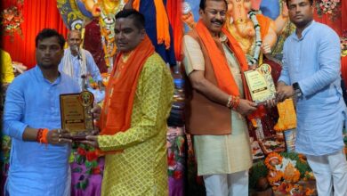 एकता चौक गणेश पंडाल में 12 ज्योतिर्लिंग की झांकी बनी आकर्षण का केंद्र
