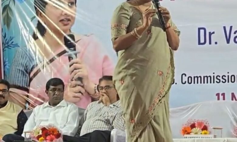 भिलाई: डॉ. वर्णिका शर्मा ने छात्रों को दिया ‘रील वर्ल्ड से रियल वर्ल्ड’ की ओर बढ़ने का संदेश भिलाई: डॉ. वर्णिका शर्मा ने छात्रों को दिया ‘रील वर्ल्ड से रियल वर्ल्ड’ की ओर बढ़ने का संदेश