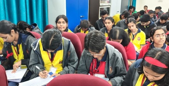 केंद्रीय विद्यालय दुर्ग में बैंक ऑफ बड़ौदा द्वारा अनुच्छेद लेखन प्रतियोगिता का सफल आयोजन — छात्रों को मिला पुरस्कार केंद्रीय विद्यालय दुर्ग में बैंक ऑफ बड़ौदा द्वारा अनुच्छेद लेखन प्रतियोगिता का सफल आयोजन — छात्रों को मिला पुरस्कार