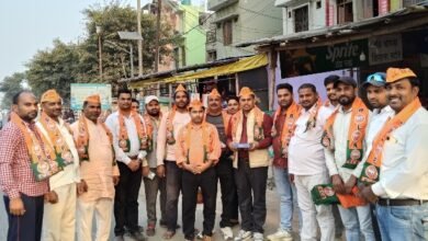 बिहार में एनडीए की प्रचंड जीत पर भाजपा कार्यकर्ताओं ने मनाया जश्न