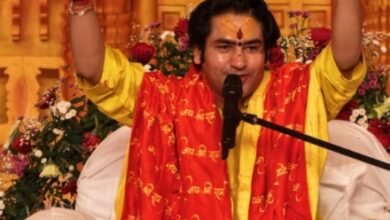 खामियां खुद में देखें और खूबियां दूसरों में देखें, तभी जीवन होगा सफल – पंडित धीरेंद्र कृष्ण शास्त्री