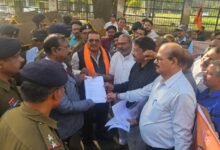 दुर्ग-भिलाई चरोदा रिसाली नगर निगम द्वारा संयुक्त रूप से 10 सूत्र मांगो को लेकर मुख्यमंत्री के नाम कलेक्टर को सौंपा ज्ञापन