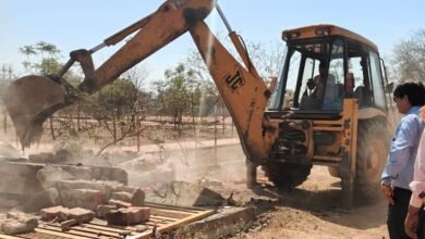 सुन्दर विहार कुरूद में निगम की बेदखली कार्रवाई, अवैध निर्माण हटाया