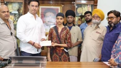 इंद्रजीत सिंह छोटू की पहल—हादसे में पिता खोने वाले बच्चों की पढ़ाई बचाई दुख की घड़ी में बना सहारा, इंद्रजीत सिंह छोटू ने थामी मासूमों की शिक्षा की जिम्मेदारी