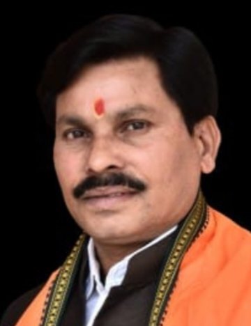 वैश्विक चुनौतियों के बीच केंद्र का बड़ा फैसला: पेट्रोल-डीजल पर एक्साइज ड्यूटी में ऐतिहासिक कटौती, आमजन को राहत – प्रेम लाल साहू