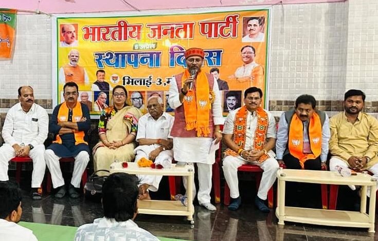 देशभक्ति की भावना से कार्य करती है भाजपा” – डोमनलाल कोरसेवाड़ा भिलाई -03 मंडल का ‘गाँव चलो-बस्ती चलो’ अभियान सफल देशभक्ति की भावना से कार्य करती है भाजपा” – डोमनलाल कोरसेवाड़ा भिलाई -03 मंडल का ‘गाँव चलो-बस्ती चलो’ अभियान सफल