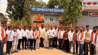 भाजयुमो भिलाई ने मनाई डॉ. अंबेडकर की 135वीं जयंती, प्रतिमा पर माल्यार्पण कर लिया संकल्प भाजयुमो भिलाई ने मनाई डॉ. अंबेडकर की 135वीं जयंती, प्रतिमा पर माल्यार्पण कर लिया संकल्प