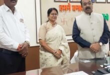 रायपुर नाका–हुडको अंडरब्रिज की मांग तेज, महापौर ने डिप्टी सीएम को सौंपा पत्र