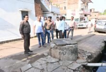 जोन-4 खुर्सीपार में सिवरेज कार्यों का निरीक्षण, आयुक्त ने दिए त्वरित पूर्णता के निर्देश