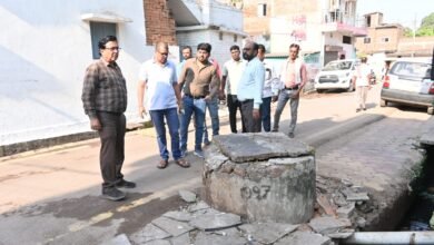 जोन-4 खुर्सीपार में सिवरेज कार्यों का निरीक्षण, आयुक्त ने दिए त्वरित पूर्णता के निर्देश
