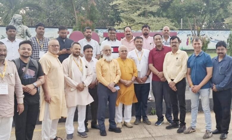 इनोवेशन महाकुंभ में शामिल होने भिलाई चेम्बर का 15 सदस्यीय दल जगदलपुर रवाना, अजय भसीन कर रहे नेतृत्व