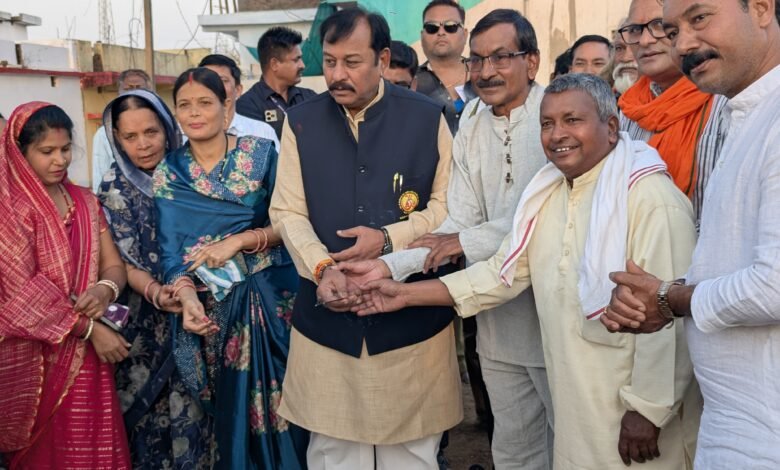 सांसद के हाथों भूमिपूजन, अरसनारा को मिली विकास की सौगात